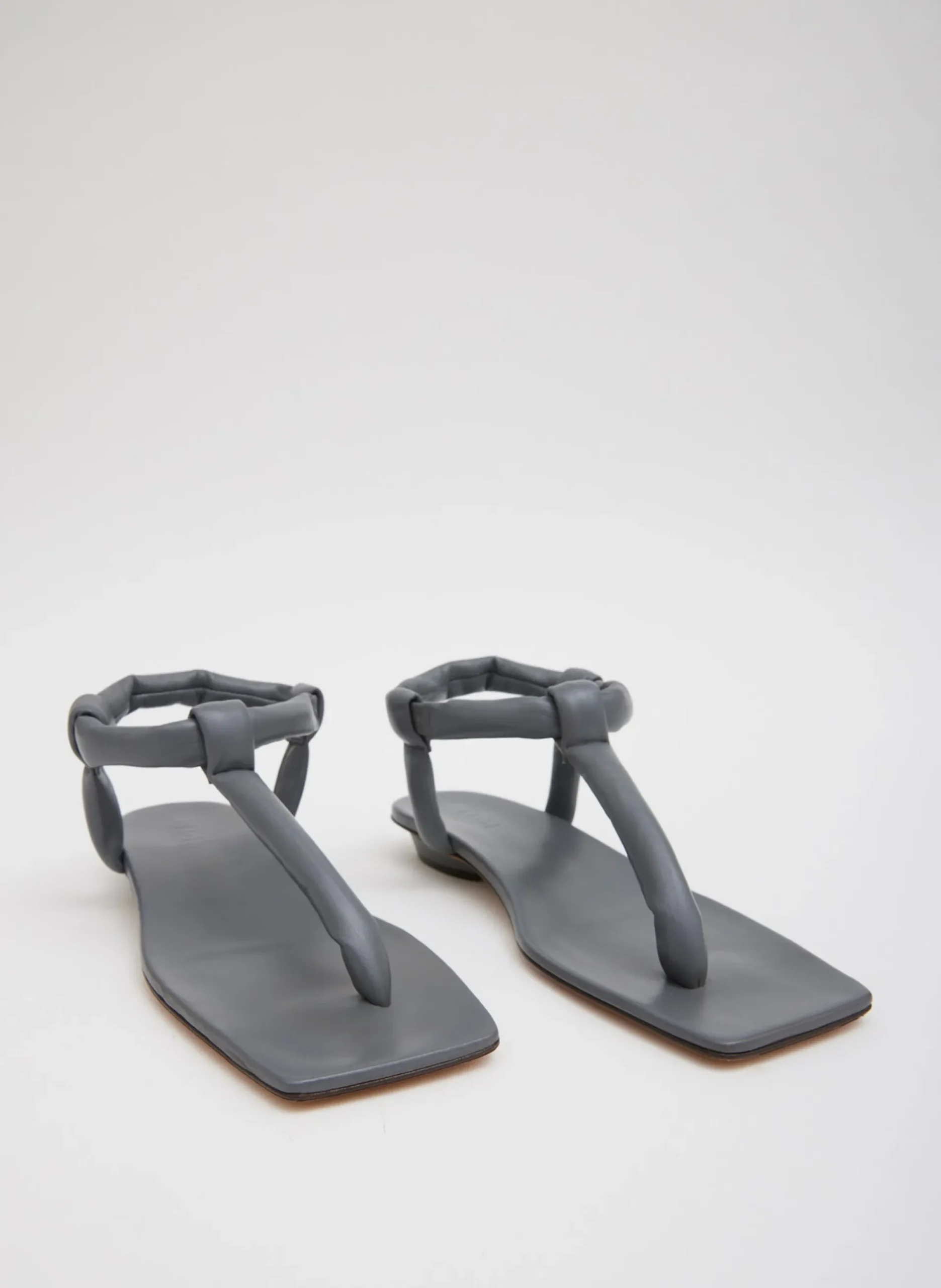 Aston Sandal