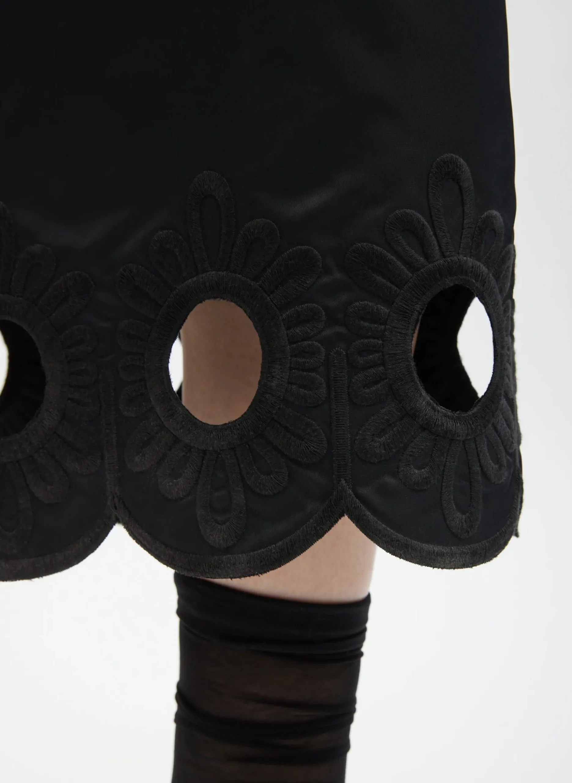 Daisy Embroidery Long Dress