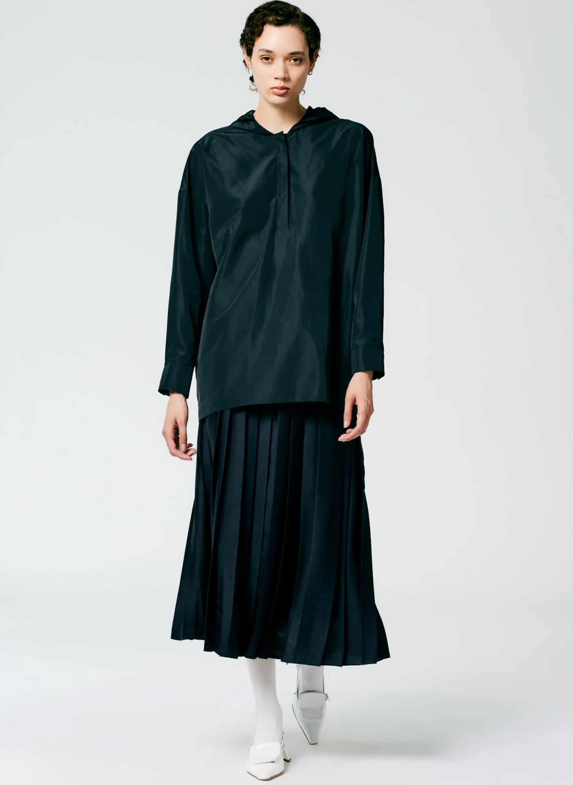 Feather Weight Pleated Pull On Skirt