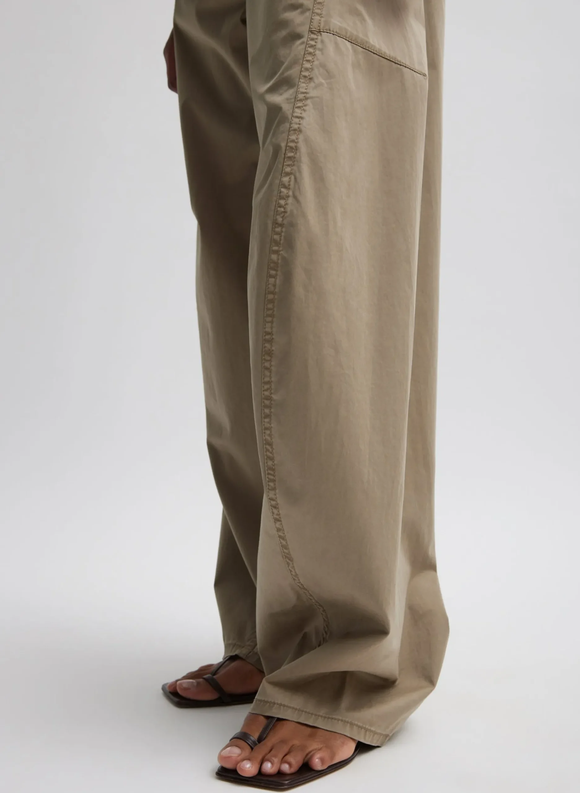 Garment Dyed Silky Cotton Sid Chino Pant