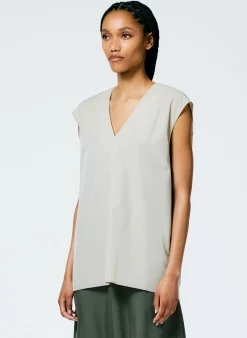 Italian Sporty Nylon Sleeveless V-Neck Top