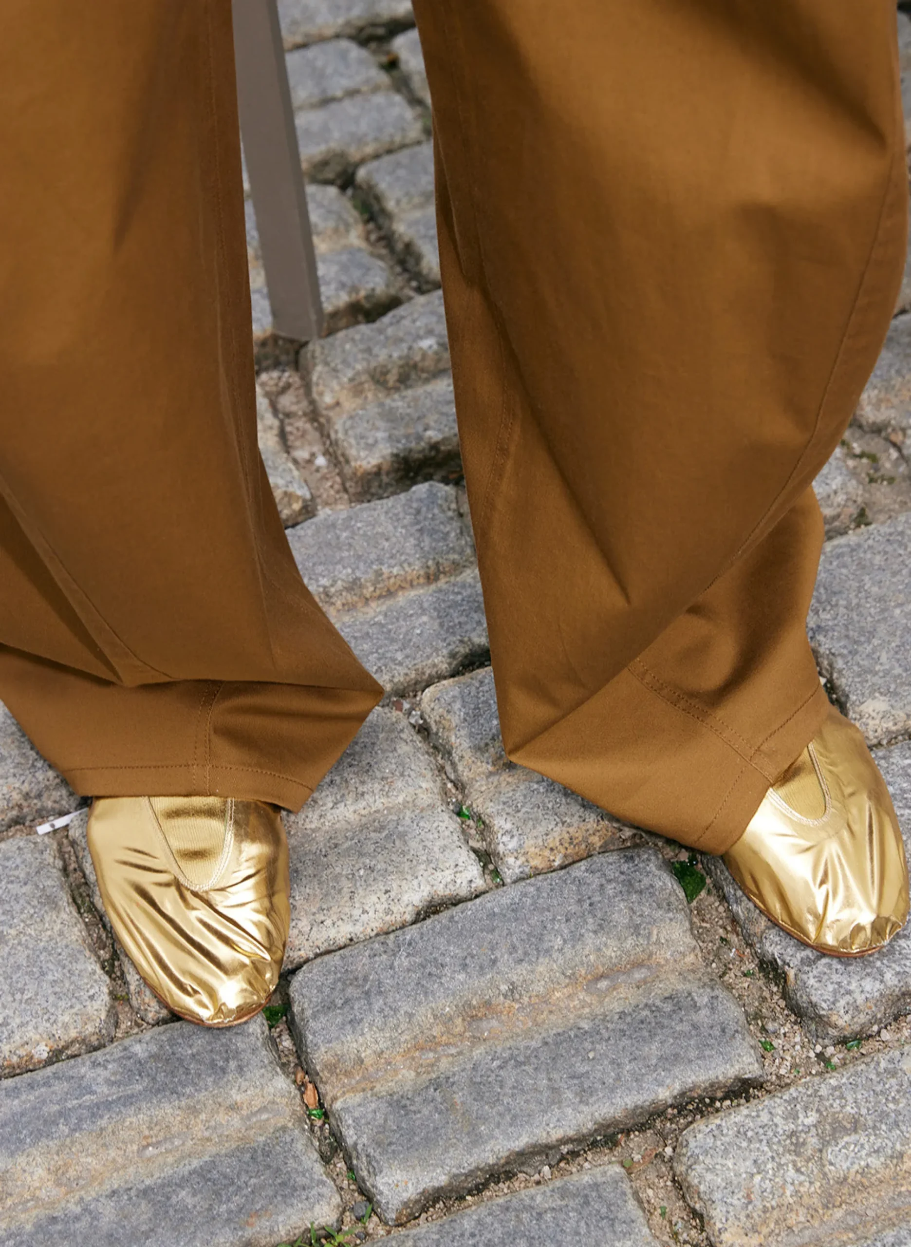 Metallic Mikhail Flat