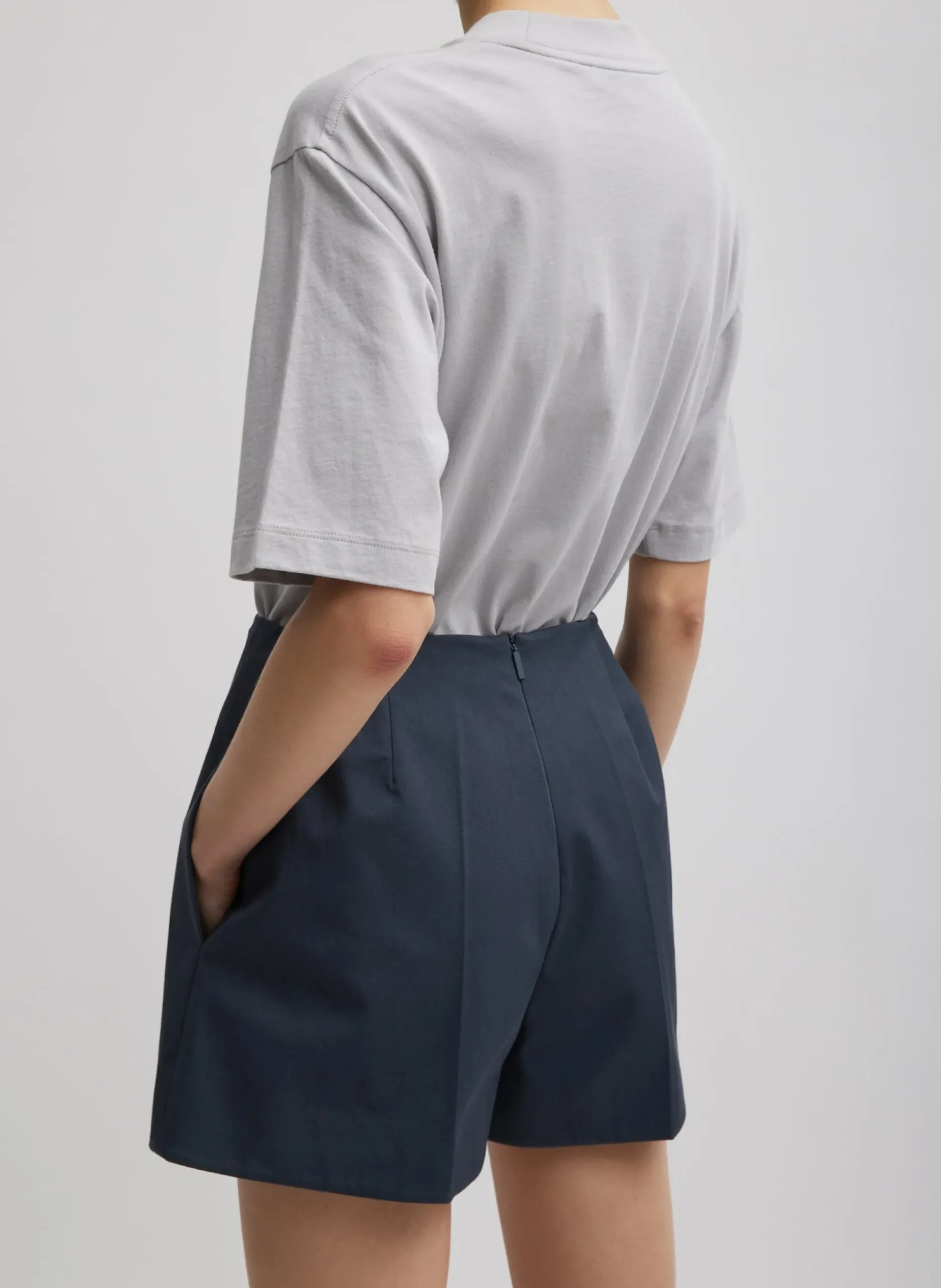 Oliver Cotton Stretch Tricotine Structured Shorts