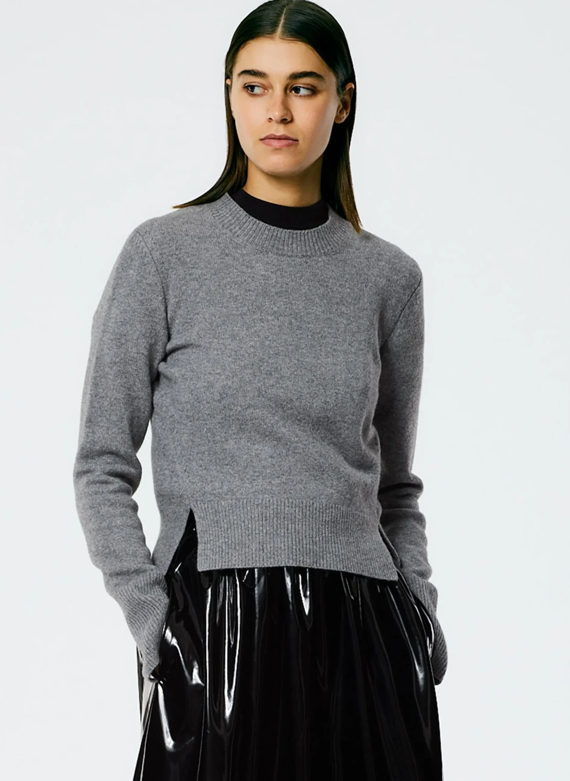 Stretch Cashmere Crewneck Pullover