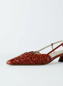 Textured Victor Slingback